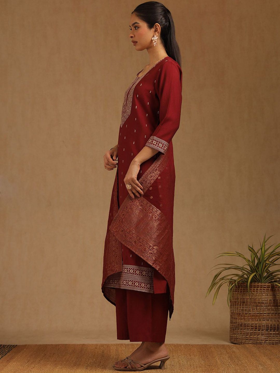 Dhiyona SO Women's Women Floral Embroidered Kurta with Palazzos & Dupatta