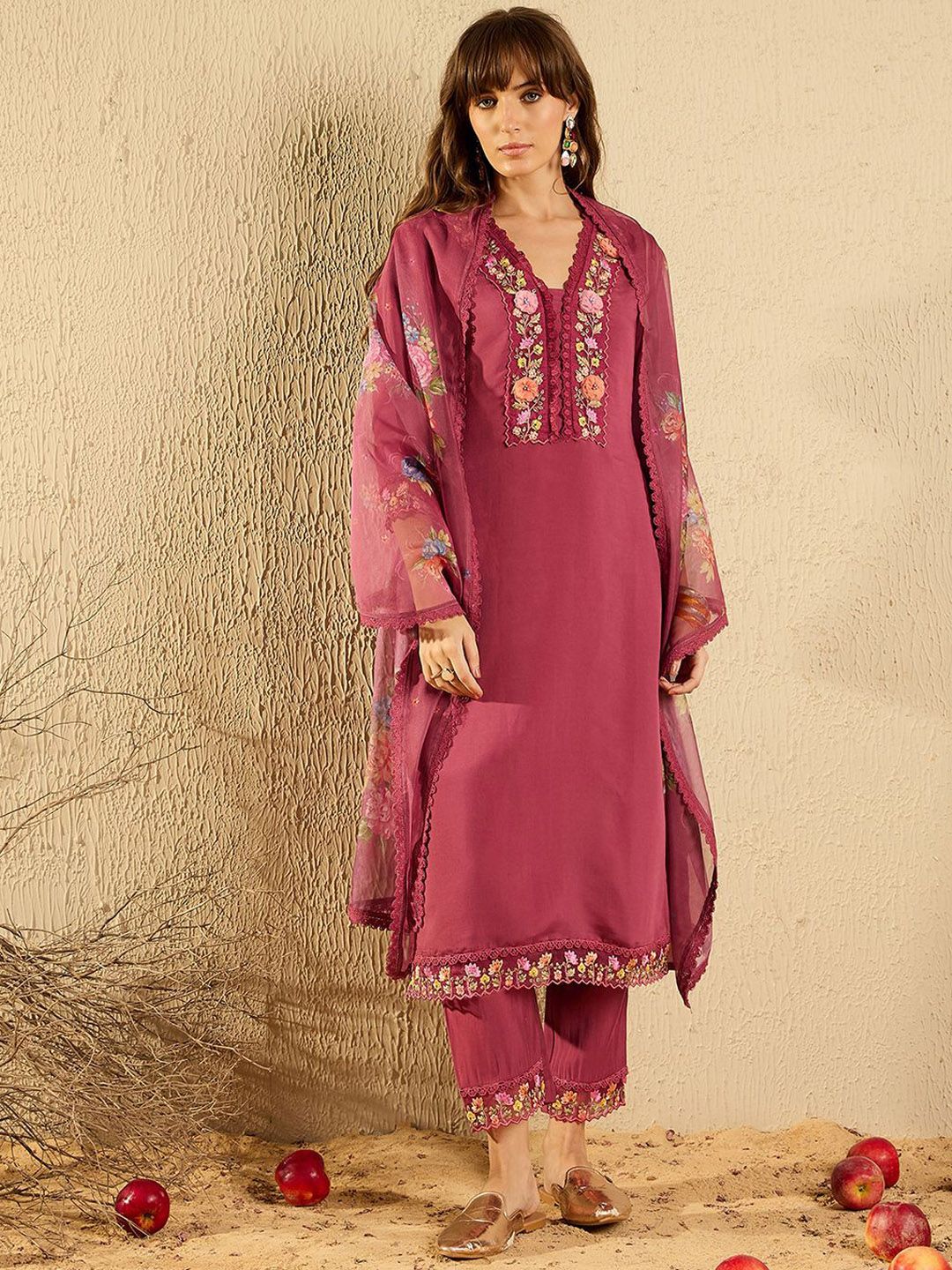 Dhiyona IE Women Floral Yoke Design Regular Thread Work Kurta with Trousers & With Dupatta