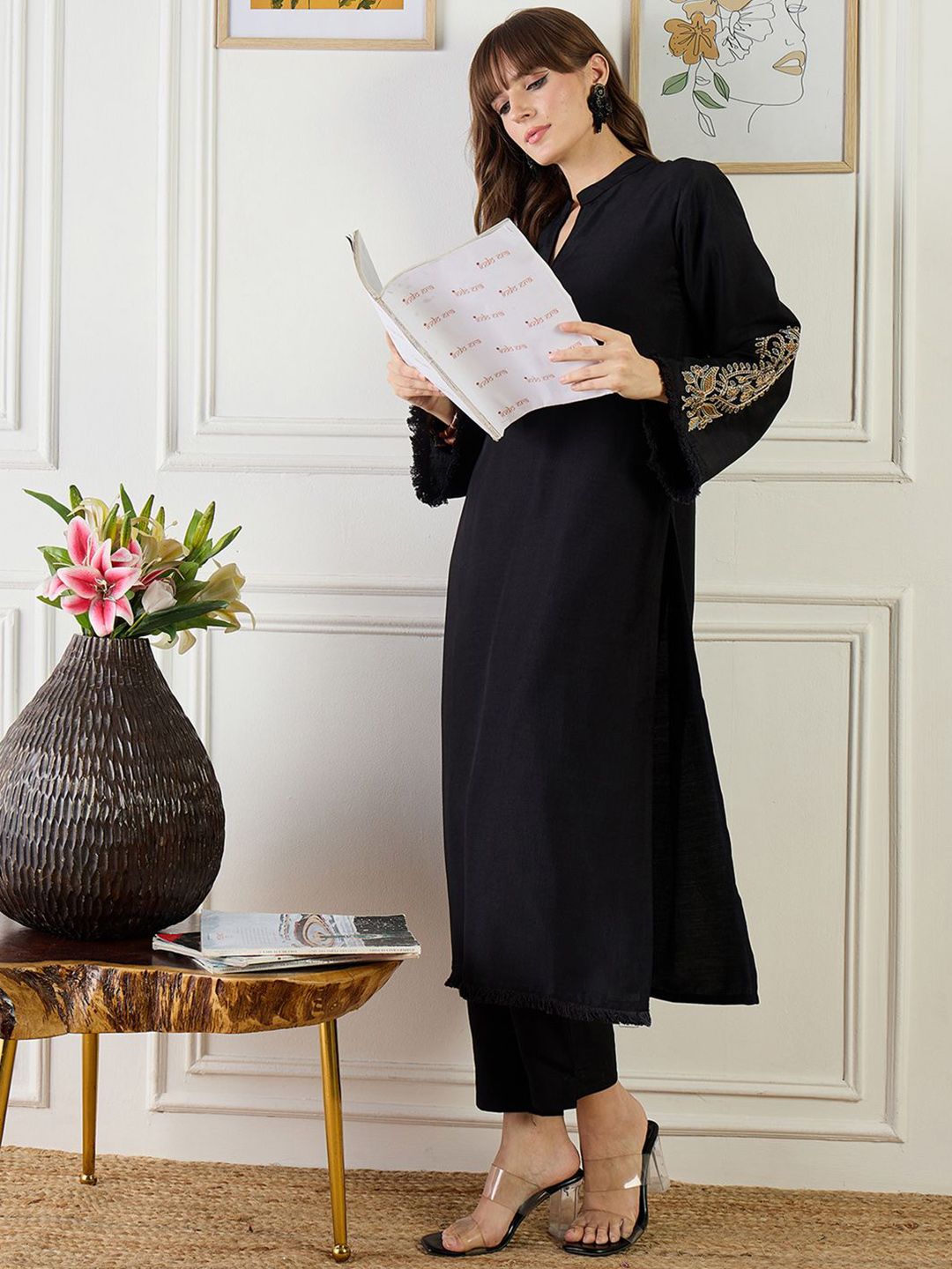 Dhiyona IE Embroidered Mandarin Neck Tunic With Trousers Co-Ords