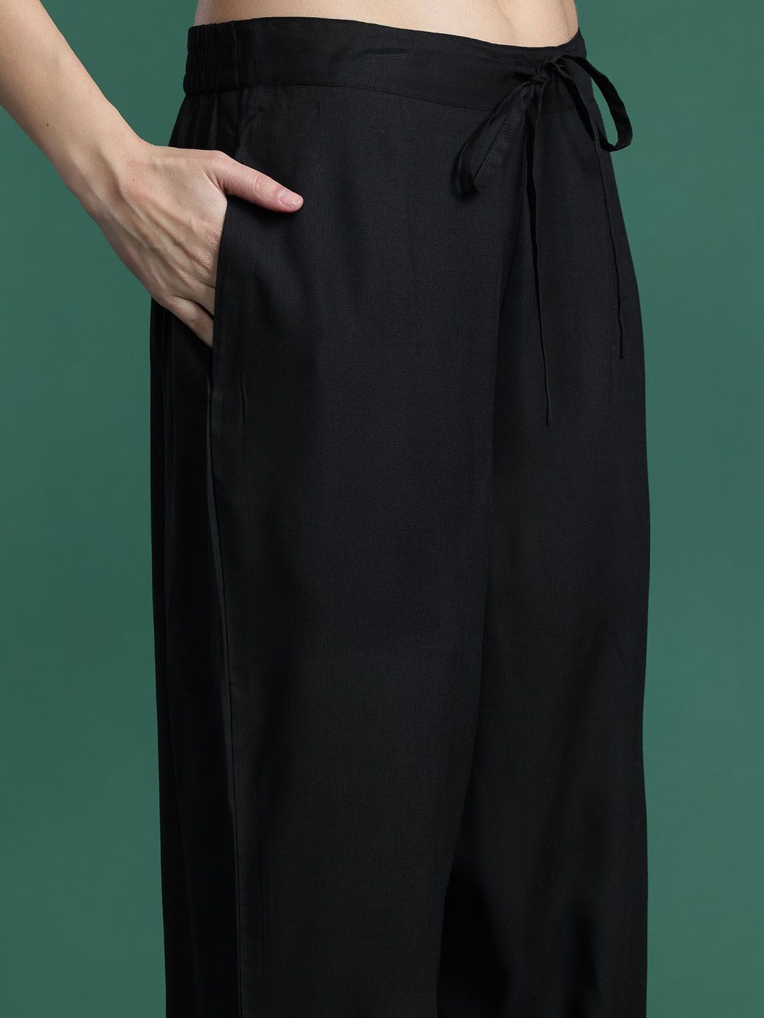 Dhiyona IE Indo era Embroidered Straight Tunic & Trousers Co-Ord Set