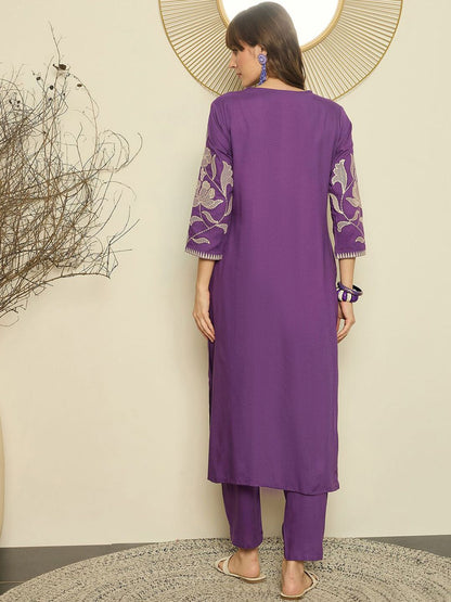 Dhiyona IE Women Embroidered V-Neck Top and Trousers Co-Ords