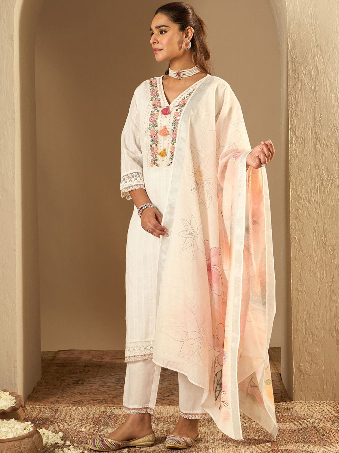Dhiyona IE Floral Embroidered Pure Cotton Straight Kurta With Trousers & Dupatta