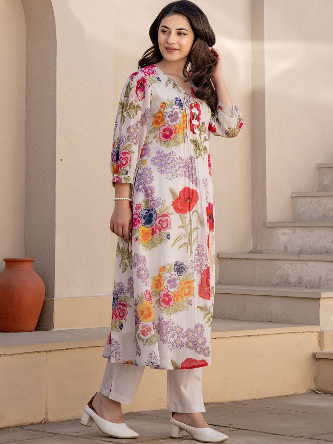 Women Floral Printed V-Neck Pure Cotton A-Line Kurta with Trouser