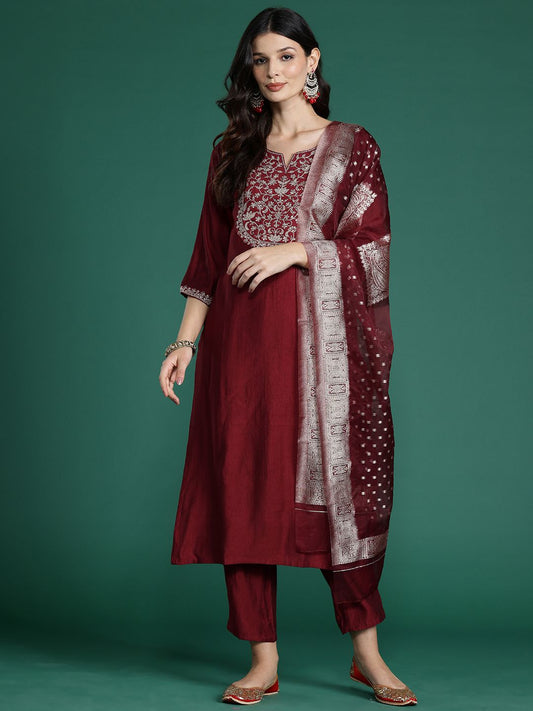 Dhiyona IE Floral Embroidered Zari Liva Kurta With Trousers & Dupatta