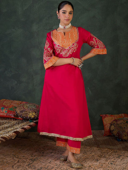 Women Floral Embroidered Kurta with Trousers