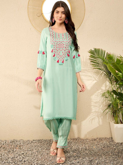 Dhiyona PD Women Floral Embroidered Round Neck Kurta With Salwar