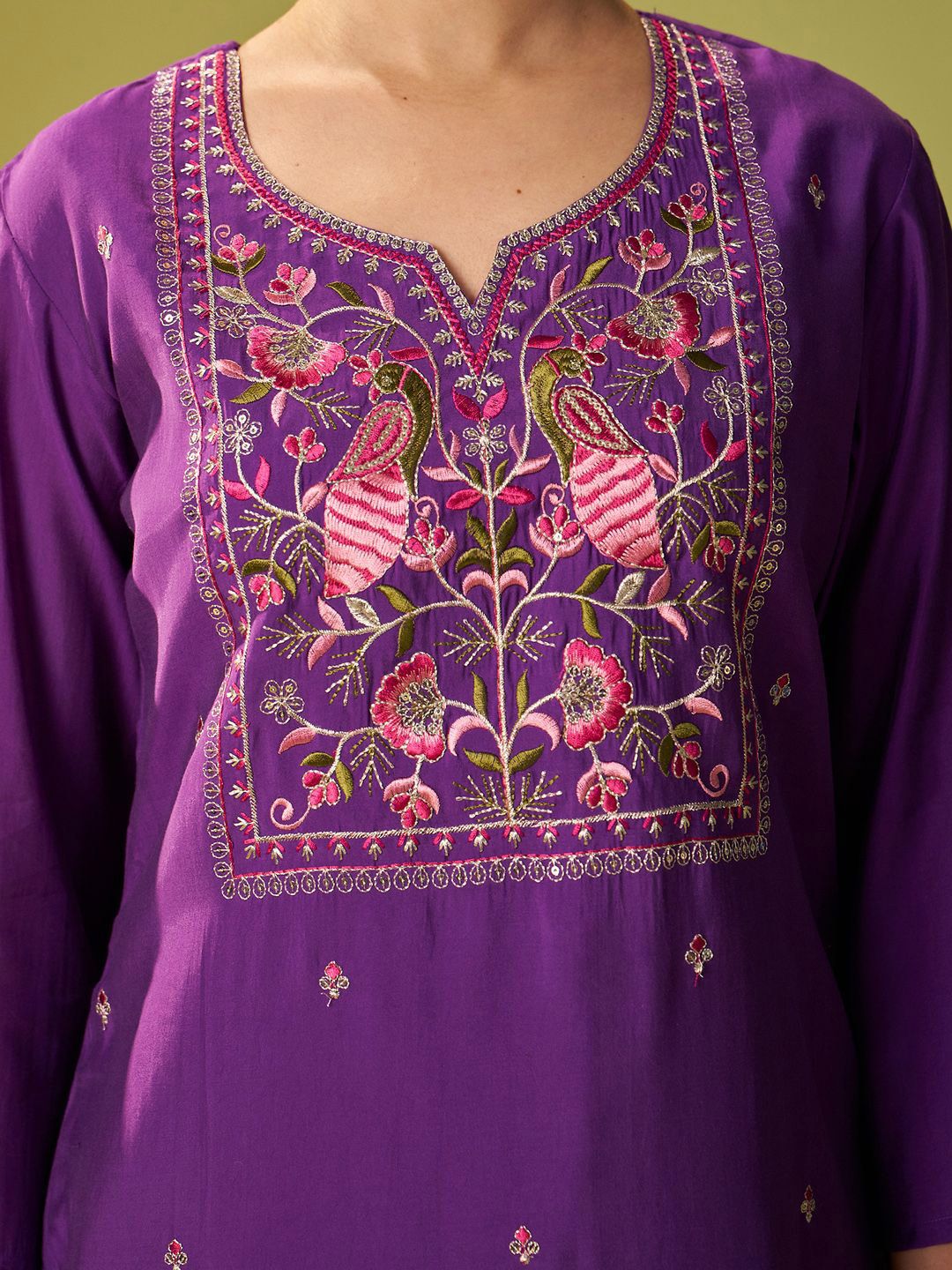 Women Floral Embroidered Kurta with Trousers & Dupatta
