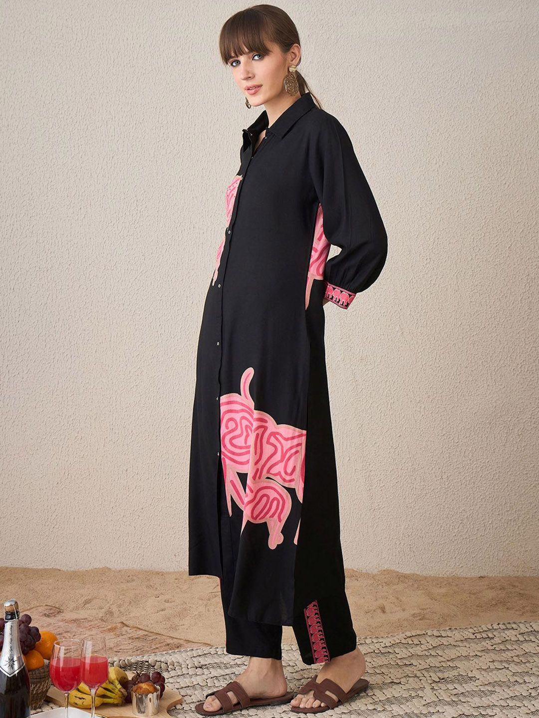 Dhiyona IE Women Ethnic Motifs Printed Regular Thread Work Kurta with Trousers