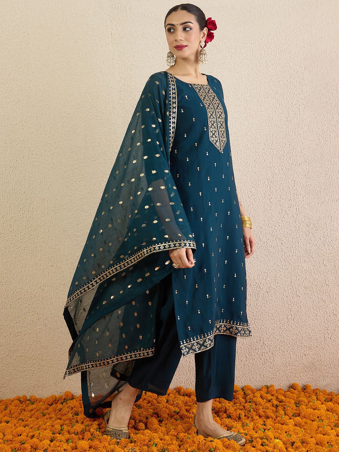 Women Solid Embroidered Kurta with Palazzo & Dupatta