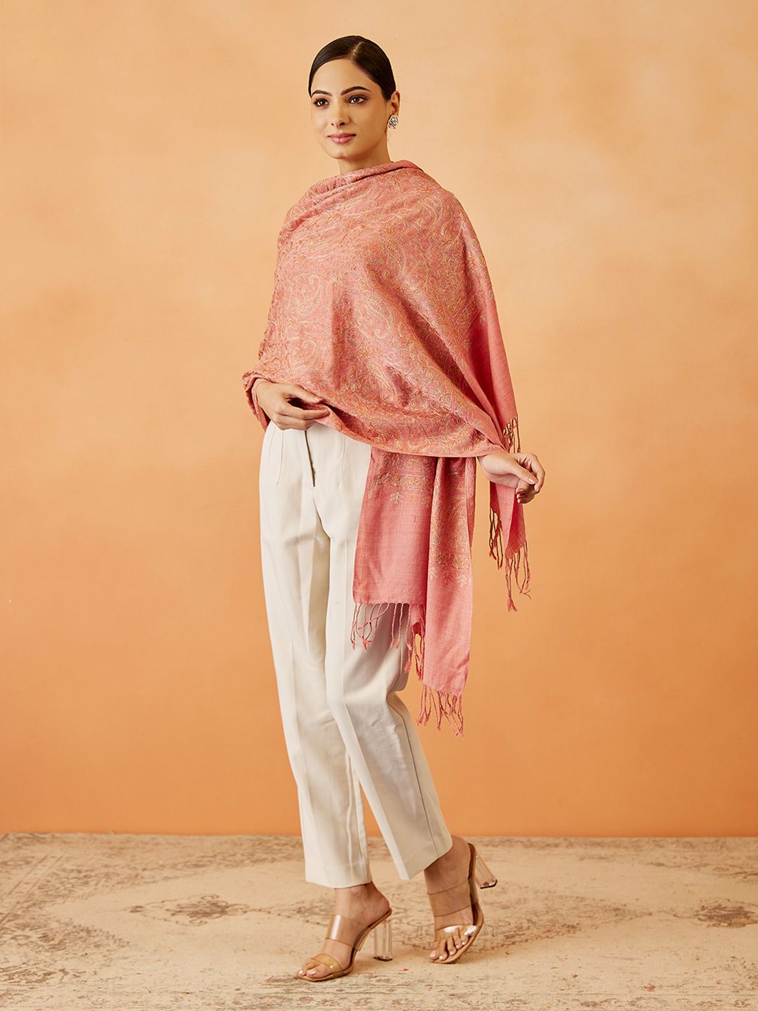 Dhiyona PA Women Paisley Embroidered Shawl