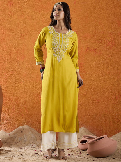 Dhiyona IE Floral Embroidered Thread Straight Kurta
