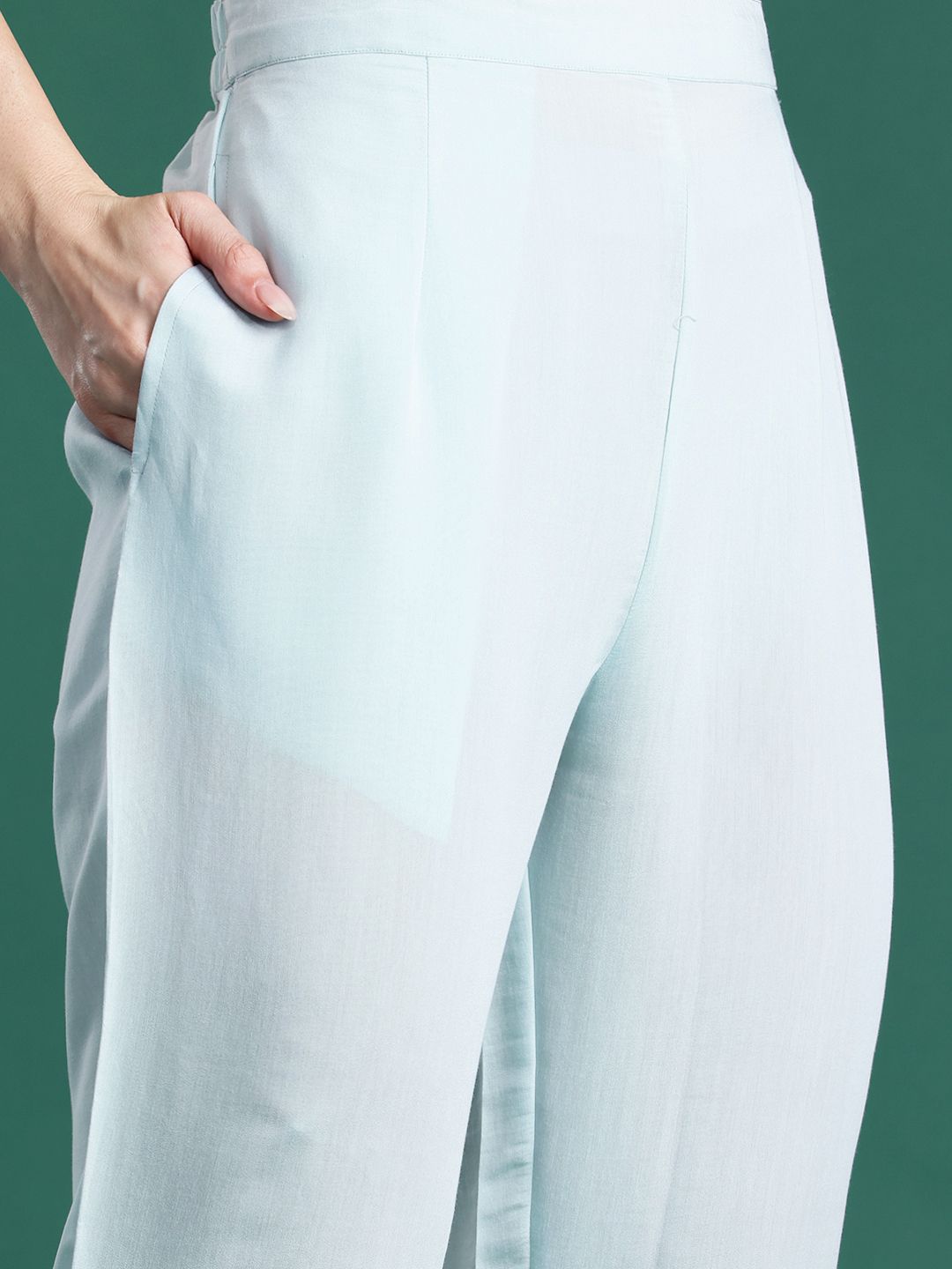 Ethnic Motifs Embroidered Thread Work Kurta with Trousers & With Dupatta