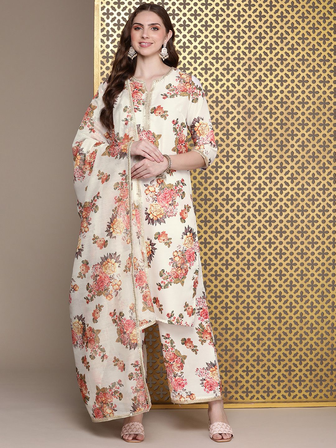 Dhiyona PD Women Women Floral Printed Gotta Patti Kurta with Palazzos & Dupatta