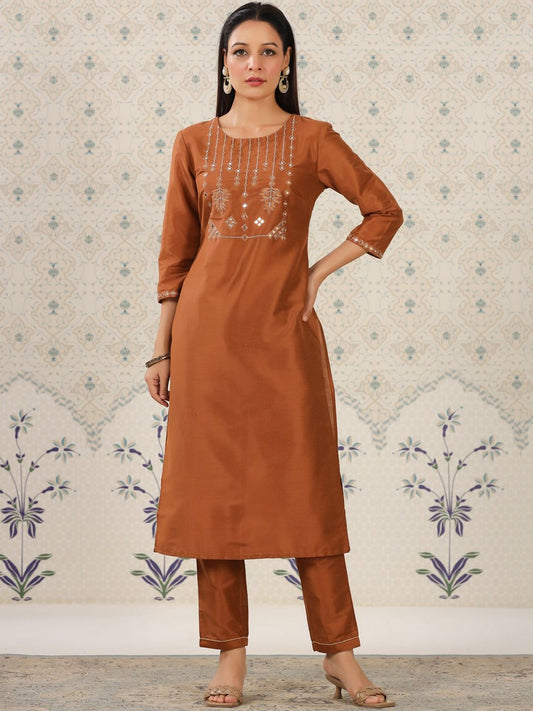 Dhiyona OD  Geometric Embroidered Mirror Work Kurta With Trousers