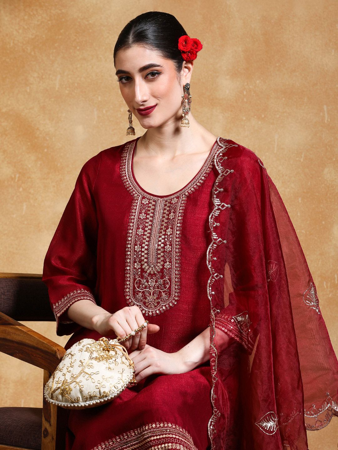 Dhiyona VA Women'sYoke Design Zari Round Neck Straight Kurta With Trousers & Dupatta