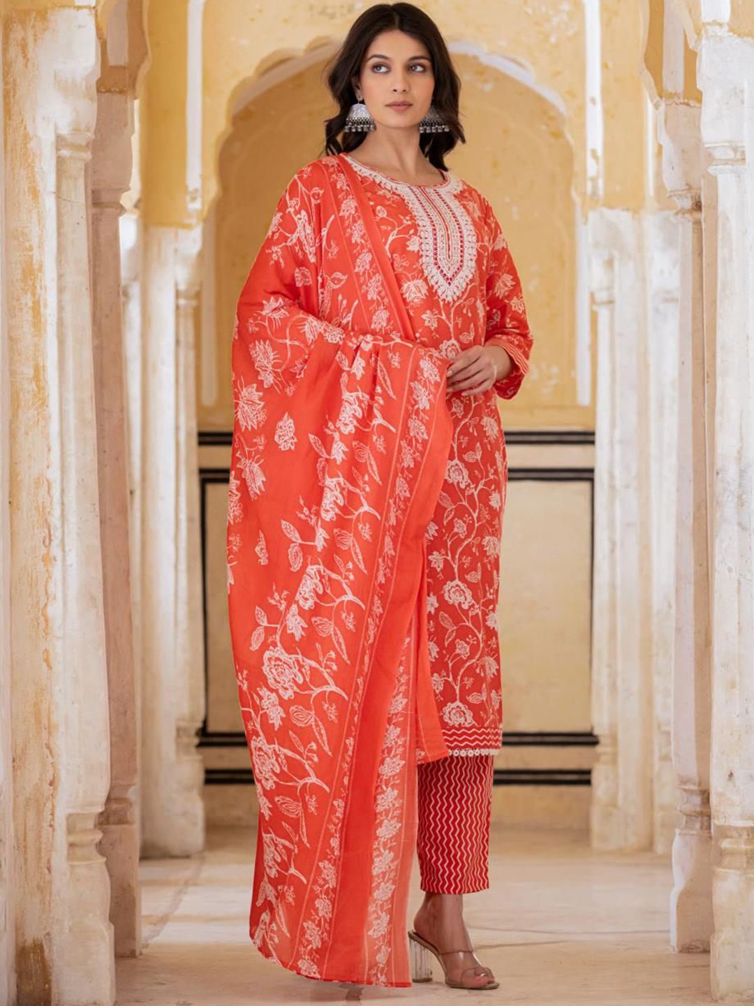 Dhiyona VA Women'sEthnic Thread Embroidered Printed Kurta & Trousers With Dupatta