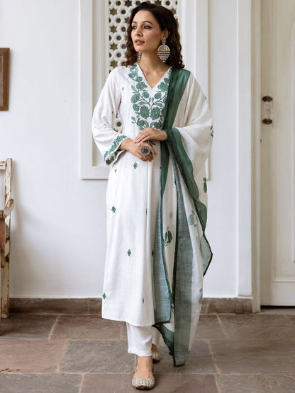 Dhiyona IE Women Floral Embroidered Empire Thread Work Pure Cotton Kurta with Trousers & With Dupatta