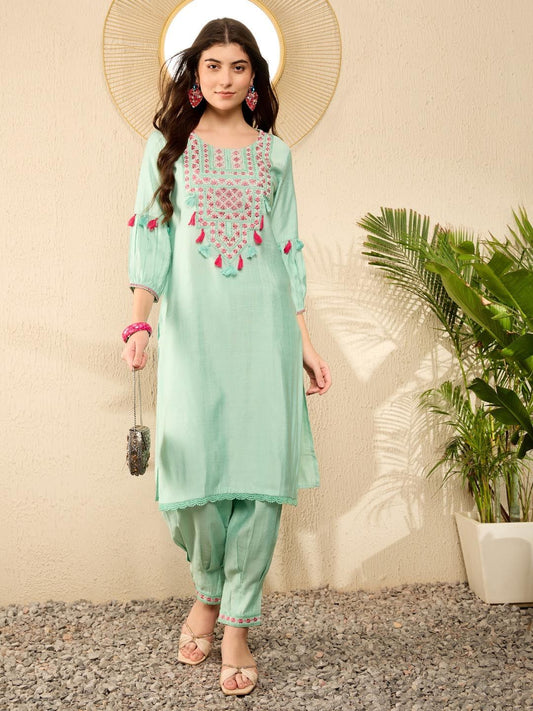 Dhiyona PD Women Floral Embroidered Round Neck Kurta With Salwar