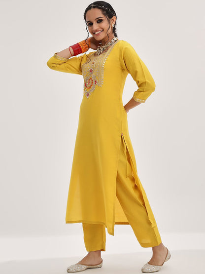 Dhiyona VA Women'sYellow Yoke Design Ethnic Motifs Straight Kurta & Trousers With Dupatta