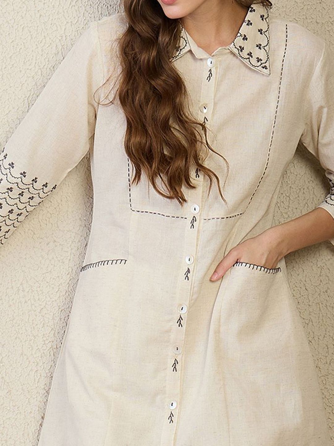 Women Woven Design Embroidered Kurta with Trousers