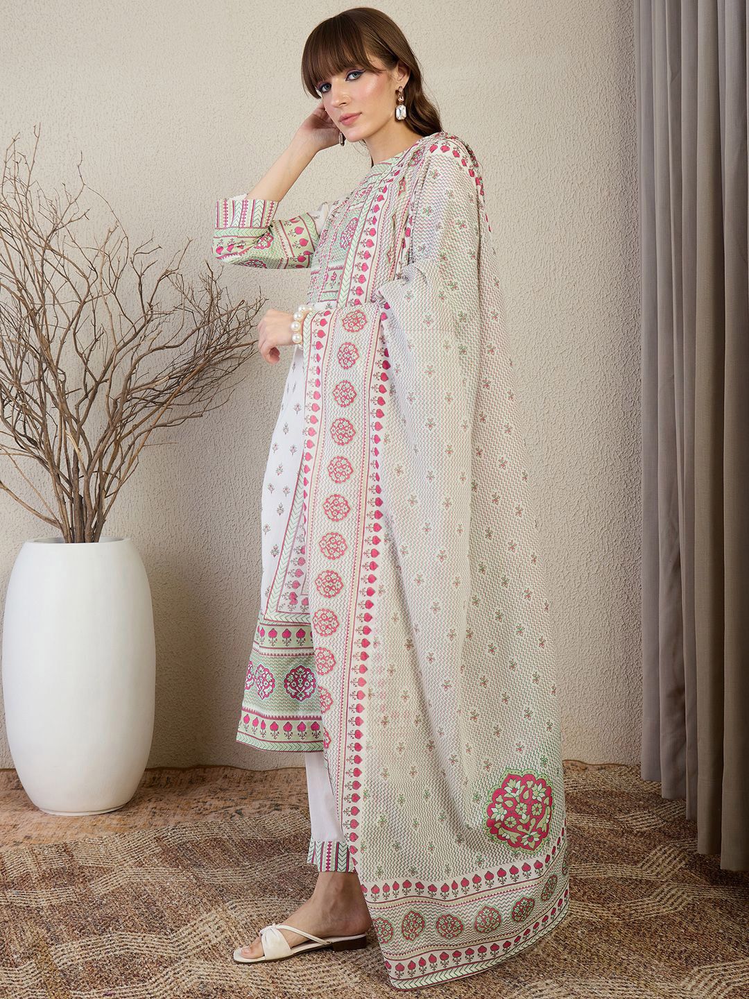 Women Floral Printed Cotton Kurta with Trousers & Dupatta