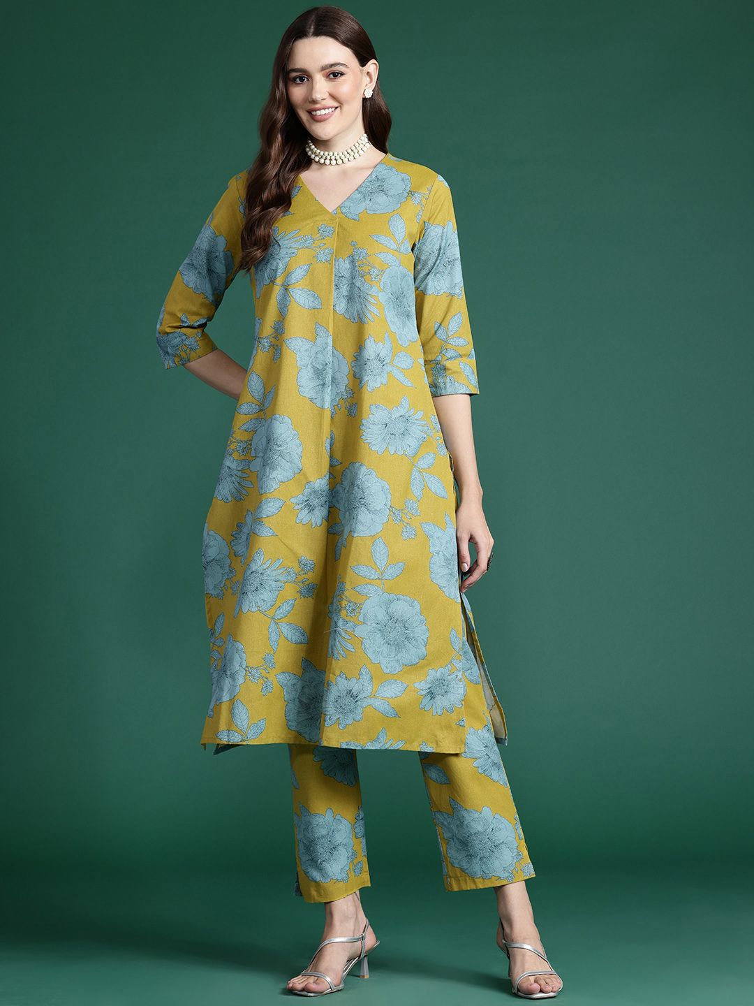 Floral Printed Pleated Kurta with Trousers