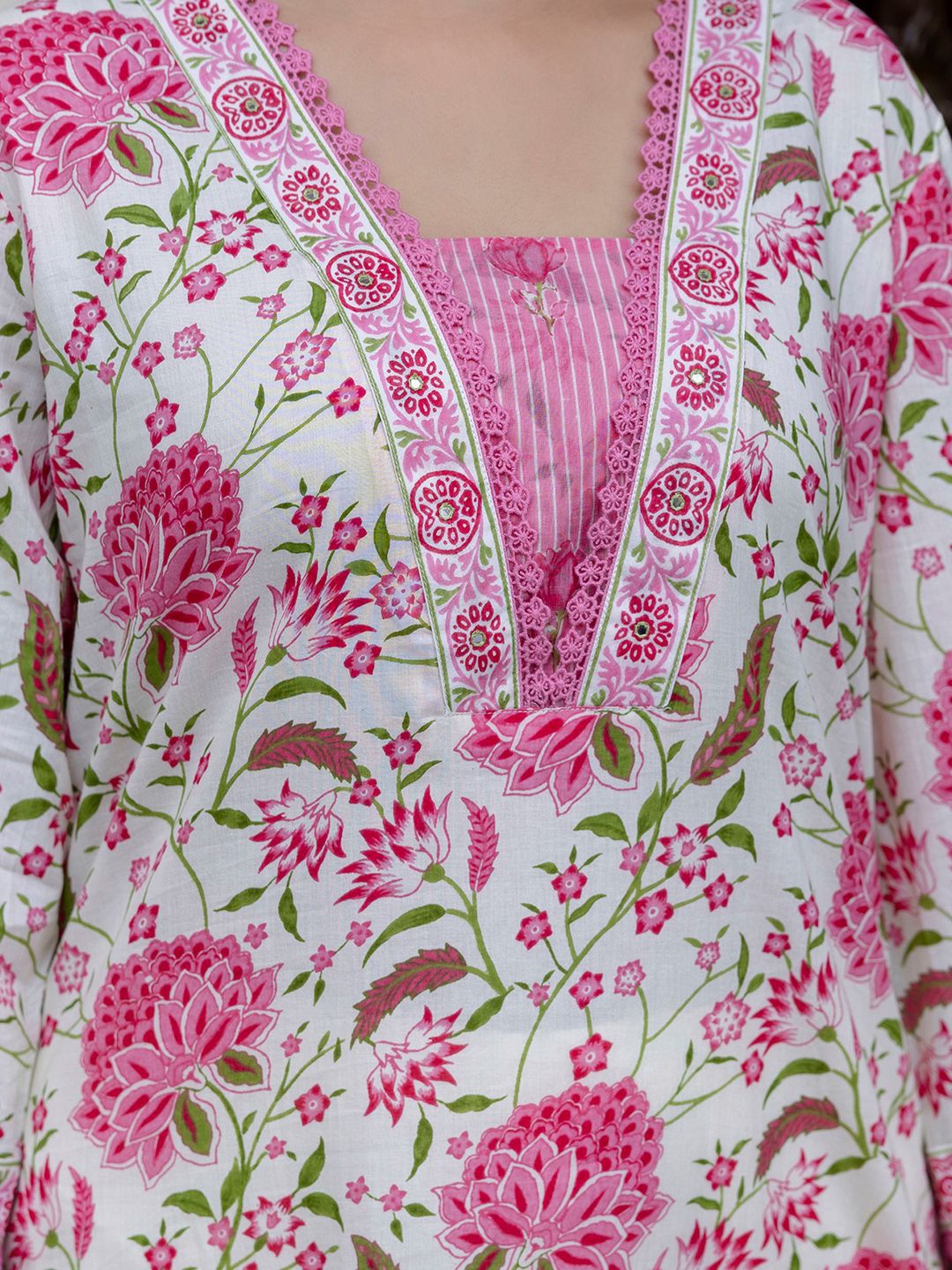 Floral Printed Square Neck Pure Cotton Straight Kurta With Trousers & Dupatta