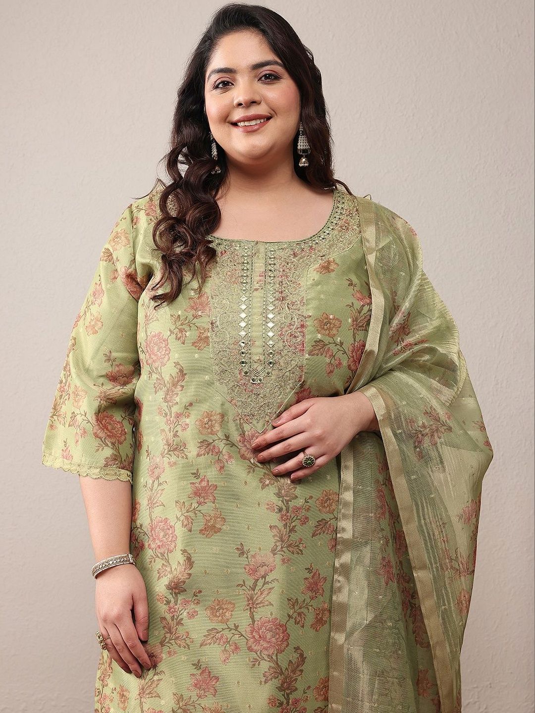 Dhiyona Women's Plus Size Floral Printed Kurta with Trousers & With Dupatta