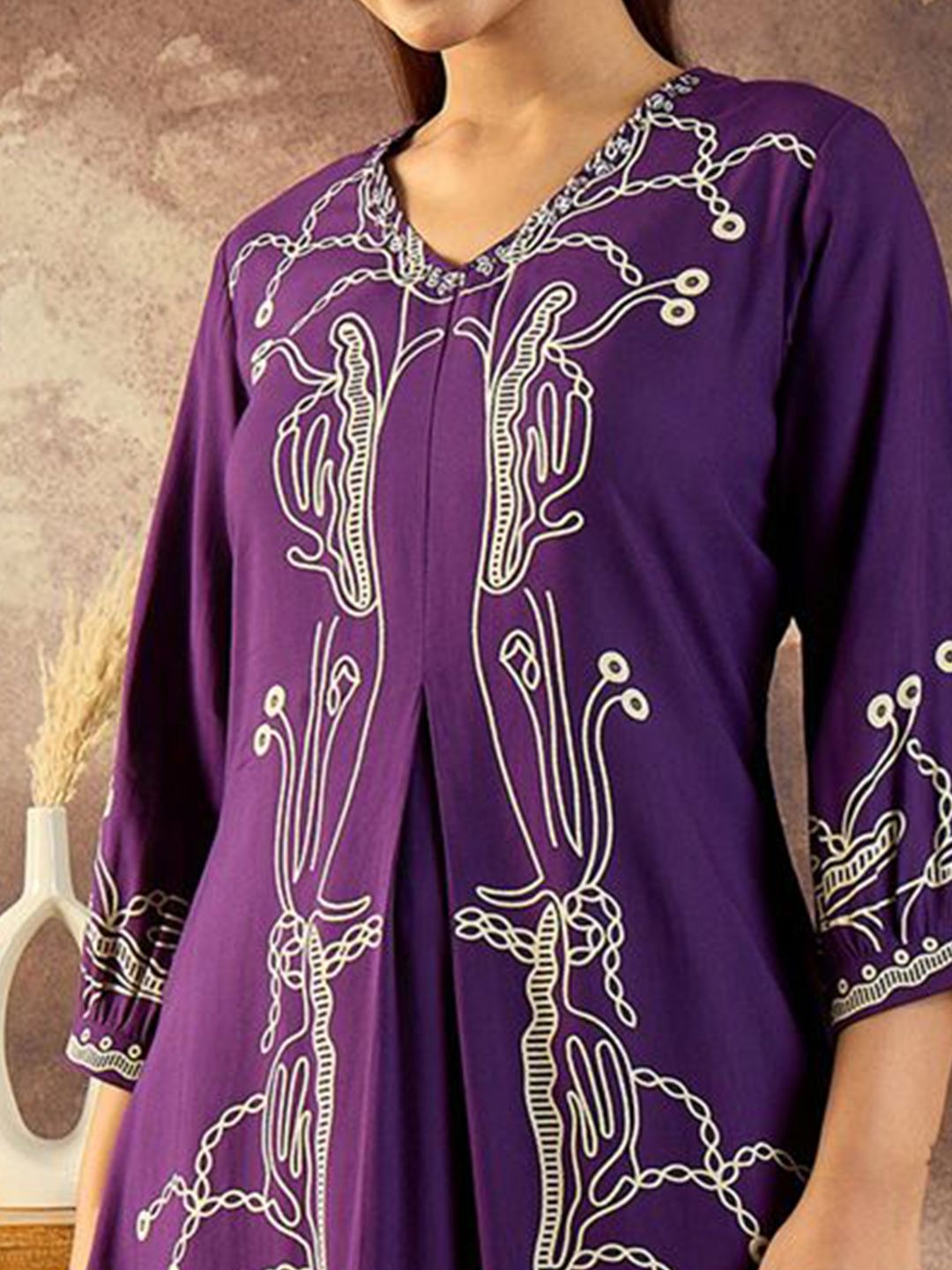 Dhiyona IE Printed V-Neck Tunic With Trousers