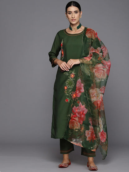 Women Floral Embroidered Regular Sequinned Kurta with Trousers & With Dupatta
