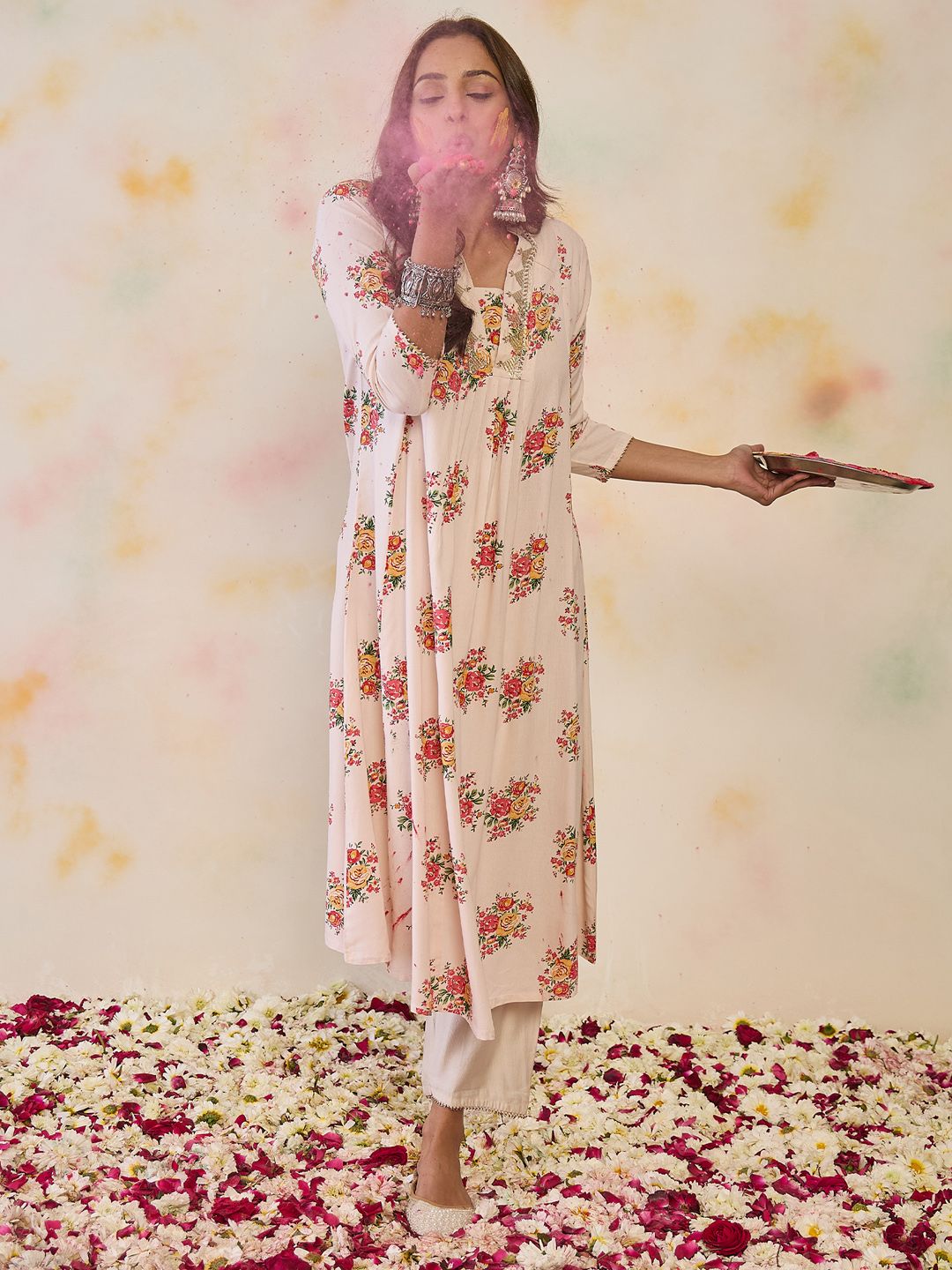 Dhiyona IE Women Floral Printed Floral Kurta