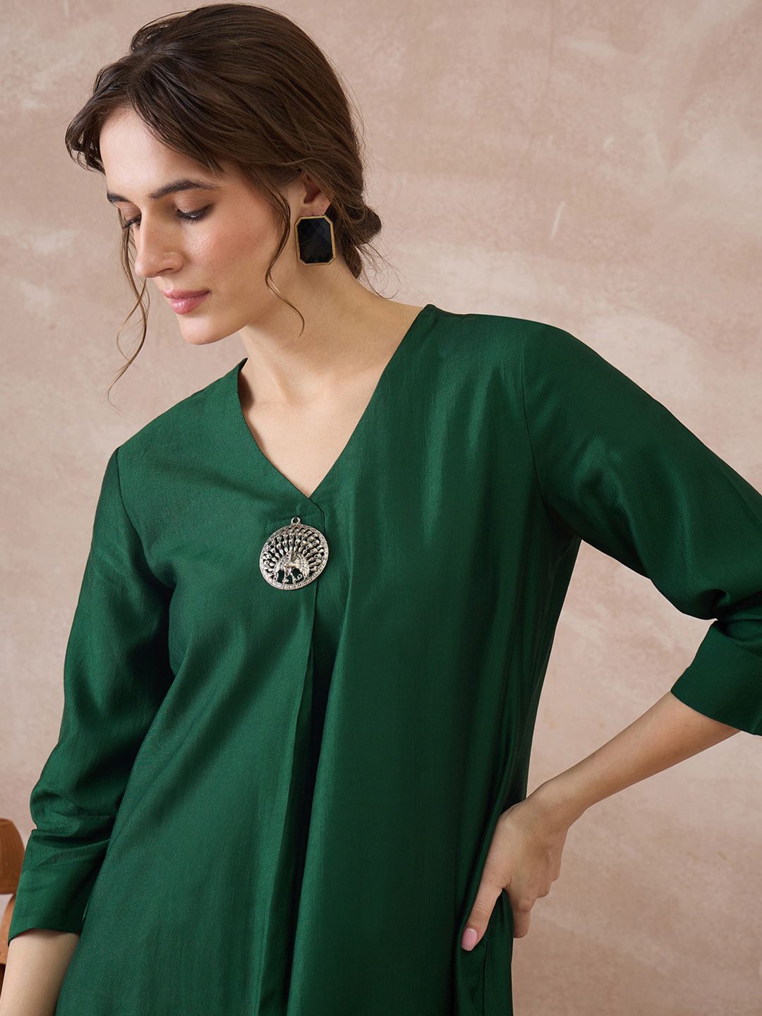 Women Regular Liva Kurta with Trousers