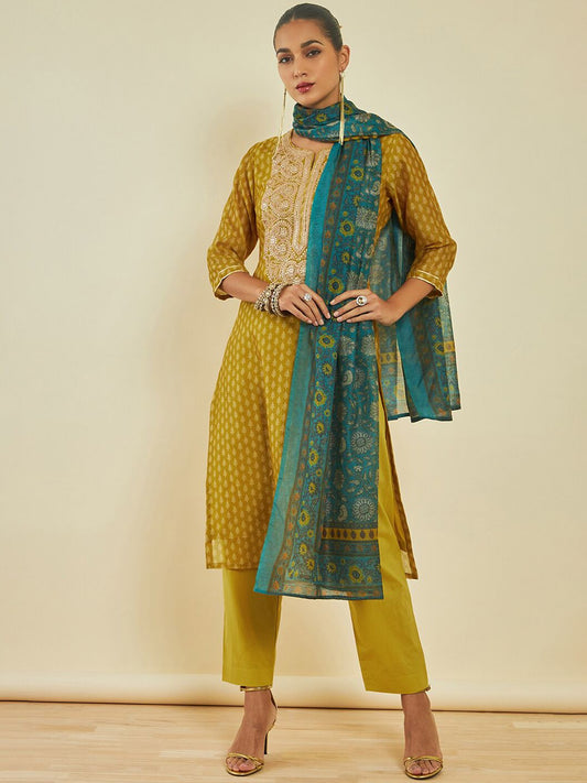 Dhiyona SO Women's Ethnic Motifs Printed Sequinned Chanderi Silk Kurta With Trousers & With Dupatta