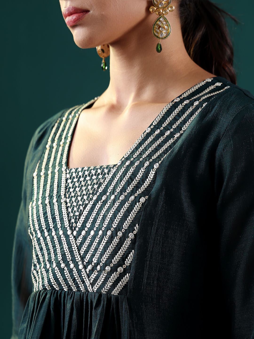 Dhiyona VA Women's Embroidered Regular Sequinned Kurta with Trousers & With Dupatta