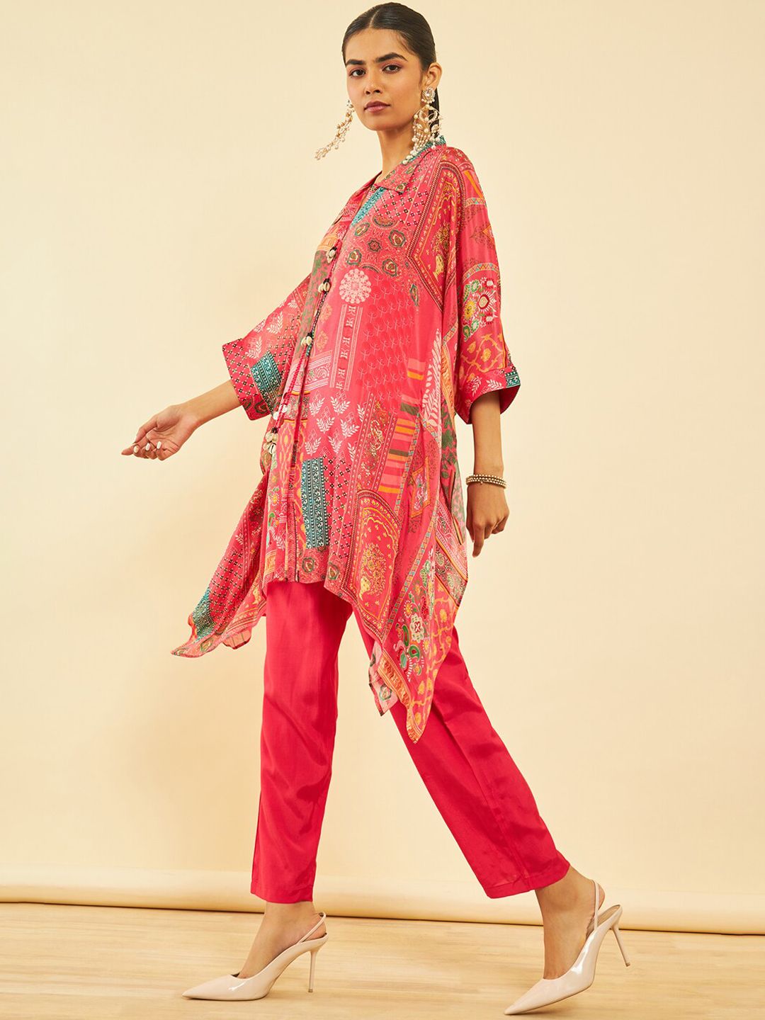 Dhiyona SO Women's Peach Coloured Floral Printed Kaftan Kurta With Inner & Trouser