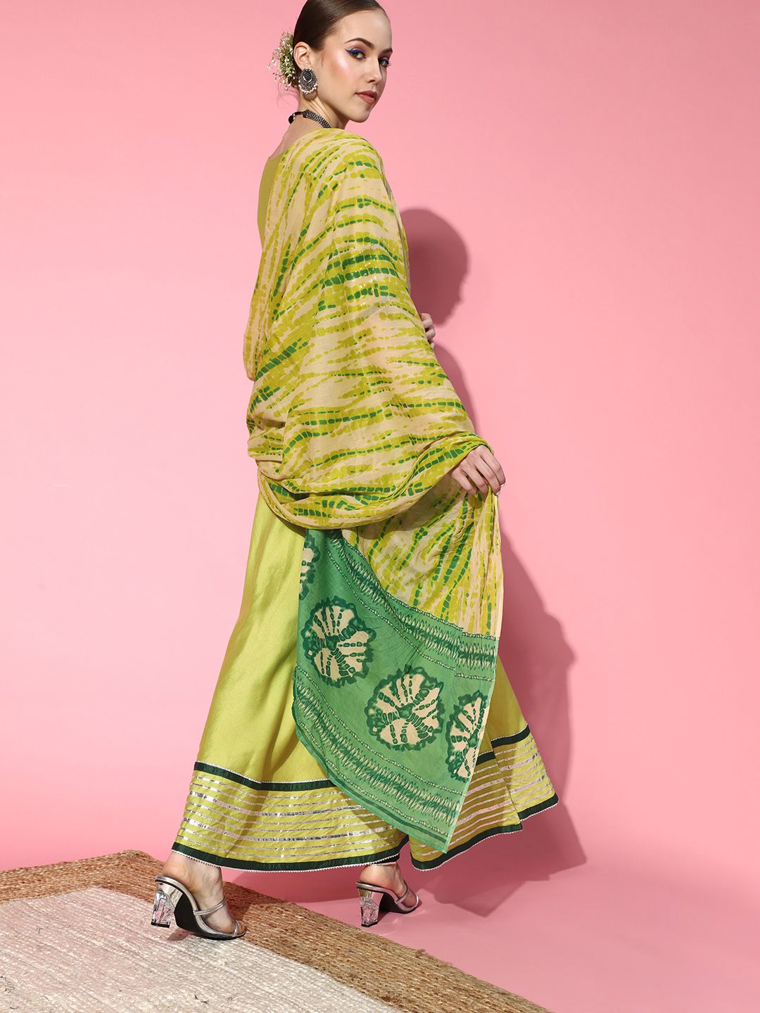 Dhiyona IE Women Stylish Green Liva Swirling Volume Kurta