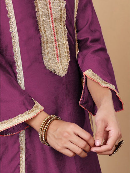 Dhiyona VA Women'sYoke Design Regular Sequinned Kurta with Trousers & With Dupatta