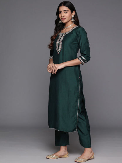 Dhiyona VA Women'sGotta Patti Straight Kurta with Trousers & Dupatta