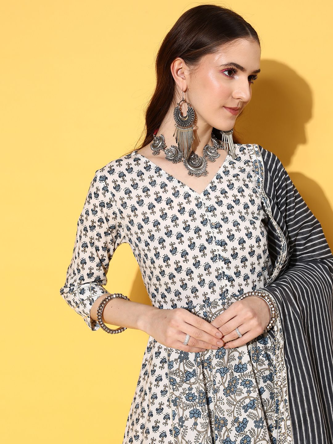 Dhiyona VA Women's Floral Printed Empire Pure Cotton Kurta with Sharara & With Dupatta