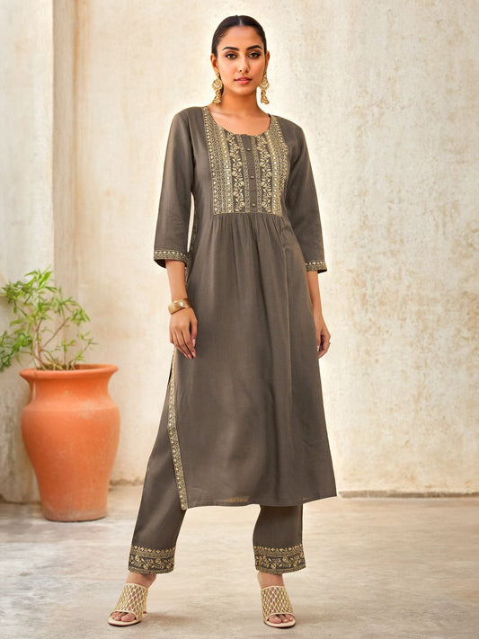 Dhiyona SO Women's Ethnic Motifs Embroidered Regular Sequinned Kurta with Trouser