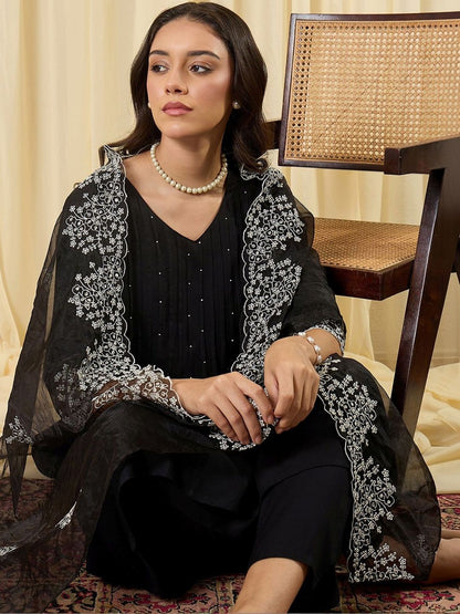 Women Ethnic Motifs Embroidered Regular Thread Work Kurta with Trousers & With Dupatta