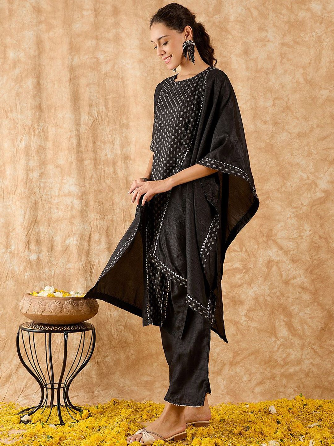 Floral Printed Straight Gotta Patti Kurta with Trousers & Dupatta