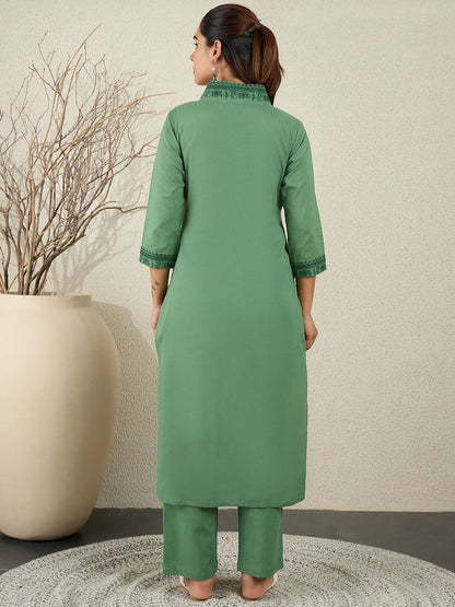 Ethnic Motifs Embroidered Thread Work Pure Cotton Kurta With Trousers