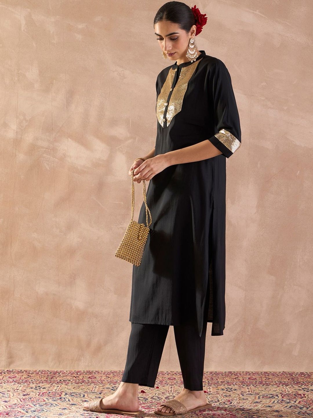 Dhiyona IE Embroidered Sequinned Straight Kurta With Trousers