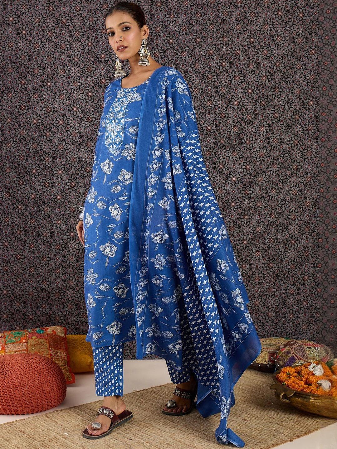 Women Floral Printed Regular Mirror Work Kurta with Trousers & With Dupatta
