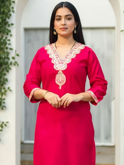 Dhiyona IE Ethnic Motifs Embroidered Straight Tunic & Trouser Co-Ords Set