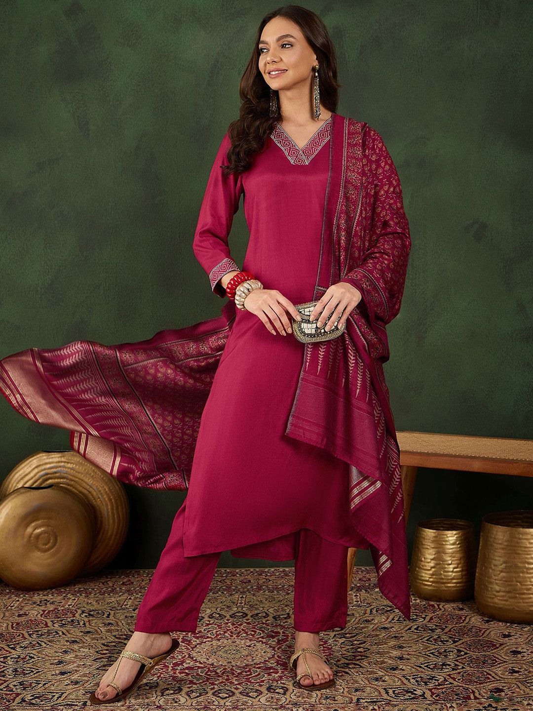 Dhiyona SN Women's V-Neck Thread Work Straight Kurta With Trousers & Dupatta