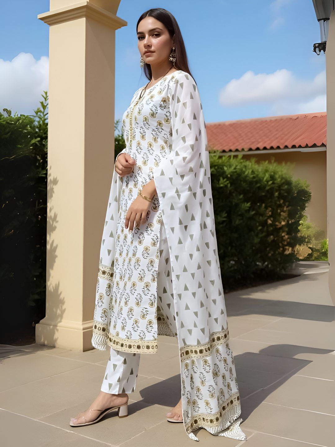 Women Ethnic Motifs Printed Cotton Kurta with Trousers & Dupatta