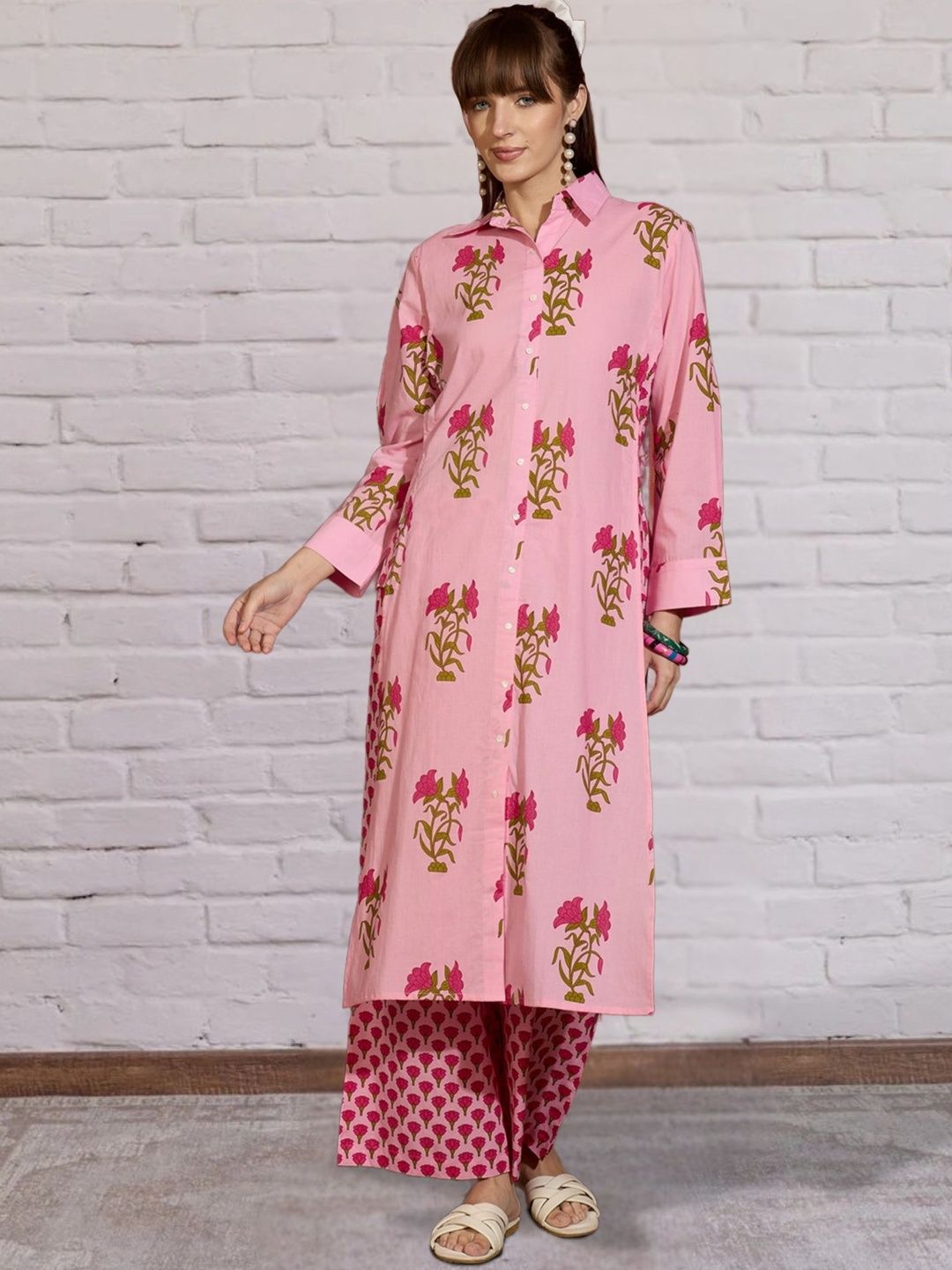 Dhiyona IE Women Floral Printed Regular Pure Cotton Kurta with Palazzos