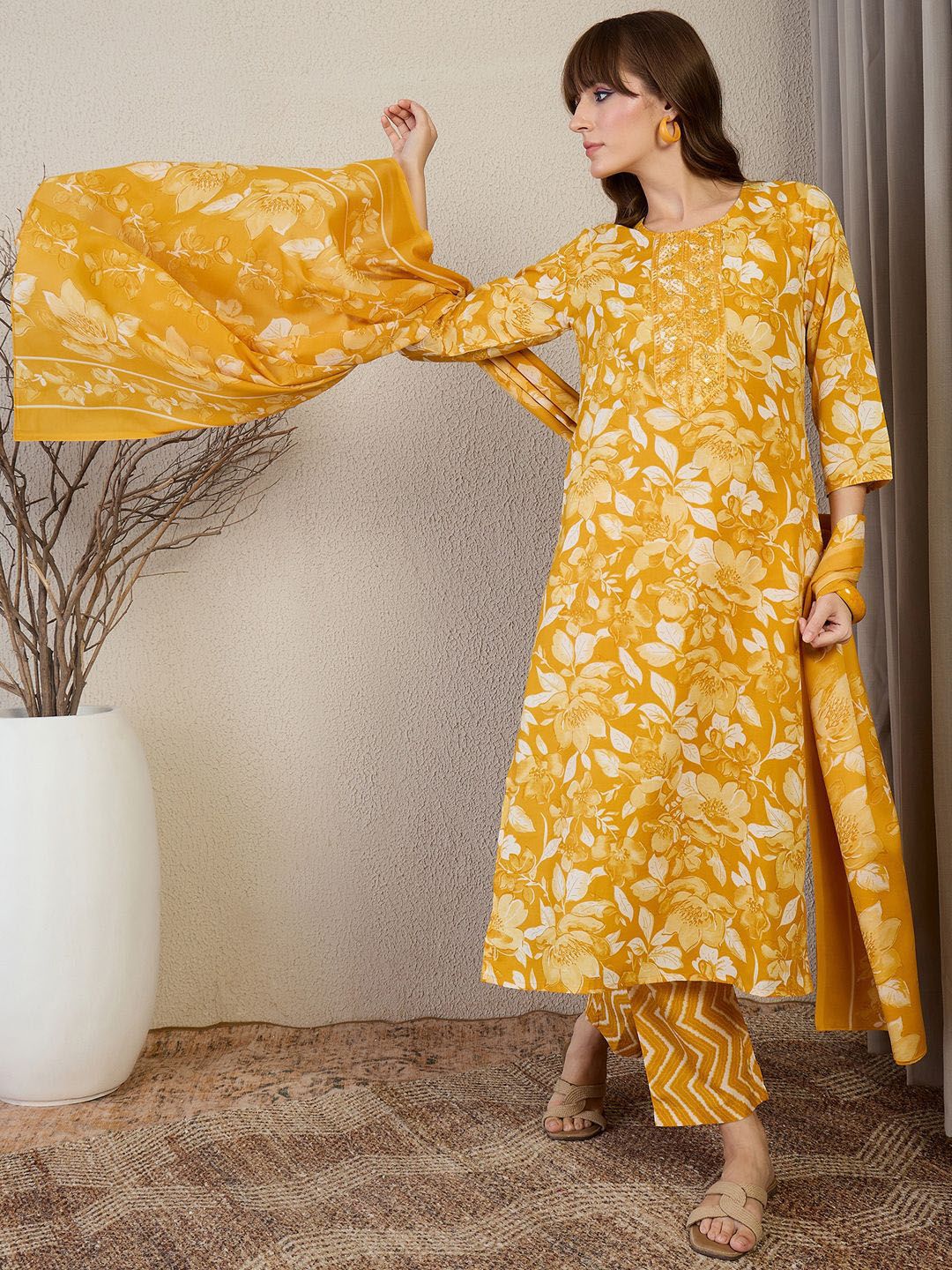 Dhiyona IE Floral Printed Thread Work Straight Kurta With Trouser & Dupatta
